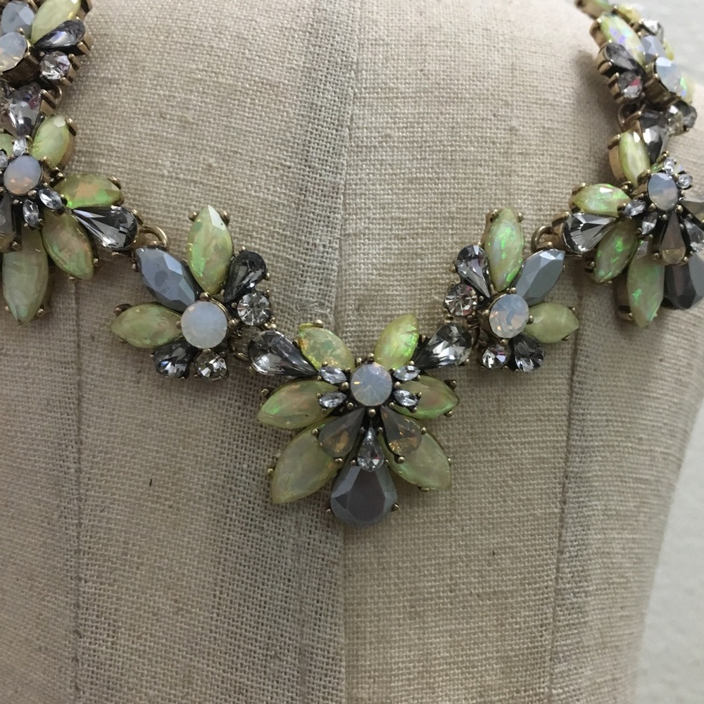 LUNA Necklace